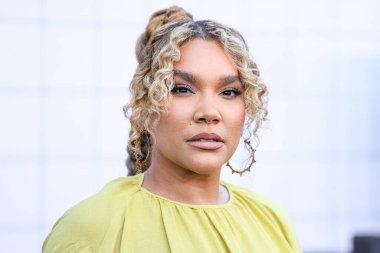 Emmy Raver-Lampman Netflix 'in 