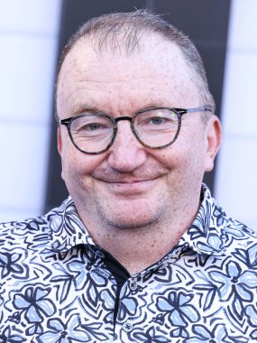 Ken Hall, Netflix 'in 