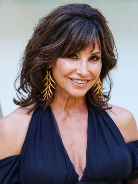 Gina Gershon, 6 Ağustos 2024 'te Hollywood, Los Angeles, Kaliforniya, ABD' deki TCL Çin Tiyatrosu IMAX 'te düzenlenen Lionsgate Film' Borderlands 'in Özel Los Angeles Fan Etkinliği' ne ulaştı.. 
