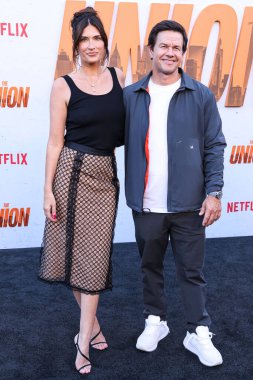 Rhea Durham ve kocası Michael Wahlberg, Netflix 'in 12 Ağustos 2024' te Hollywood 'da Hollywood, Los Angeles, Kaliforniya, ABD' de düzenlenen 