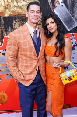 John Cena ve eşi Shay Shariatzadeh, Amazon MGM Stüdyoları 'nın Los Angeles galasına geldiler. 13 Ağustos 2024 'te Hollywood, Los Angeles, Kaliforniya, ABD' deki TCL Çin Tiyatrosu 'nda düzenlendi.. 