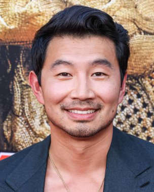 Simu Liu, Amazon MGM Stüdyoları 'nın Los Angeles galasına geldi. 13 Ağustos 2024 'te Hollywood, Los Angeles, Kaliforniya, ABD' deki TCL Çin Tiyatrosu 'nda düzenlendi.. 