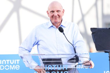 Steve Ballmer, 15 Ağustos 2024 'te Los Angeles' taki Intuit Dome Büyük Açılışı, Kurdele Kesme Töreni ve Kırmızı Halı 'da konuşma yapacak.