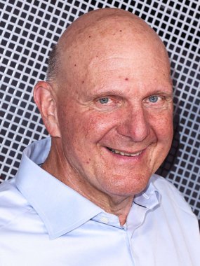 Steve Ballmer, 15 Ağustos 2024 'te Los Angeles' taki Intuit Dome Büyük Açılışı, Kurdele Kesme Töreni ve Kırmızı Halı 'da konuşma yapacak.