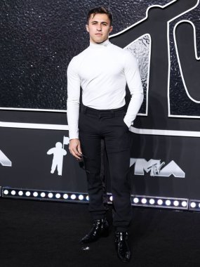 Chris Olsen, 11 Eylül 2024 'te UBS Arena' da düzenlenen 2024 MTV Video Müzik Ödülleri 'ne ulaştı.. 