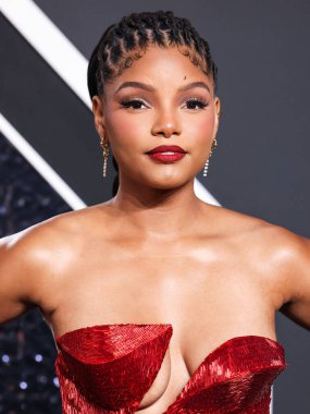 Halle Bailey arrives at the 2024 MTV Video Music Awards held at UBS Arena on September 11, 2024 in Elmont, New York, United States. clipart