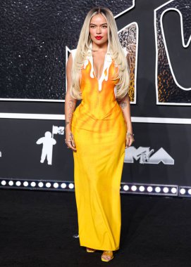 Karol G, 11 Eylül 2024 'te UBS Arena' da düzenlenen 2024 MTV Video Müzik Ödülleri 'ne ulaştı.. 