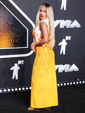 Karol G, 11 Eylül 2024 'te UBS Arena' da düzenlenen 2024 MTV Video Müzik Ödülleri 'ne ulaştı.. 