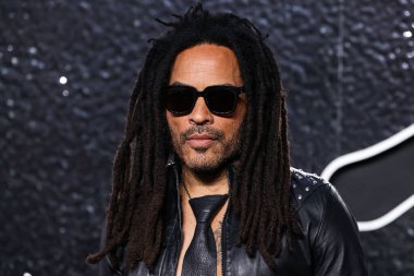 Lenny Kravitz, 11 Eylül 2024 'te UBS Arena' da düzenlenen 2024 MTV Video Müzik Ödülleri 'ne ulaştı.. 