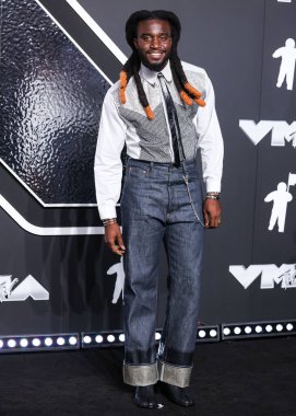 Shaboozey arrives at the 2024 MTV Video Music Awards held at UBS Arena on September 11, 2024 in Elmont, New York, United States. 
