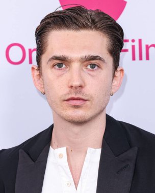 Austin Abrams, 18 Eylül 2024 'te Hollywood, Los Angeles, Kaliforniya, ABD' deki TCL Çin Tiyatrosu IMAX 'te düzenlenen Apple TV +' s 'Wolfs' un Los Angeles prömiyerine geldi.. 