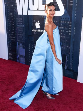 Prada giyen Poorna Jagannathan, 18 Eylül 2024 'te Hollywood, Los Angeles, Kaliforniya, ABD' deki TCL Çin Tiyatrosu IMAX 'te düzenlenen Apple TV' nin galasına geldi.. 