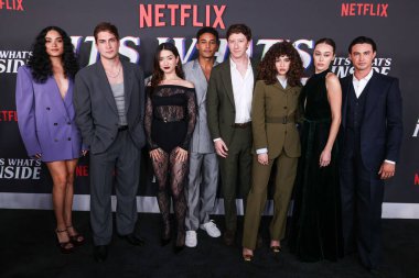 Bir grup aktör, Los Angeles Ötesi Festivale geldi. Netflix 'in 