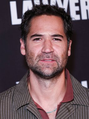 Manuel Garcia-Rulfo Netflix 'in 