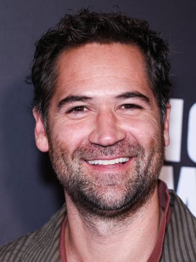 Manuel Garcia-Rulfo Netflix 'in 