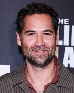 Manuel Garcia-Rulfo Netflix 'in 