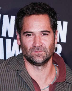 Manuel Garcia-Rulfo Netflix 'in 