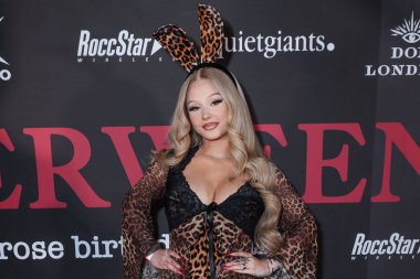 Alabama Barker, 19 Ekim 2024 'te Tarzana, Los Angeles, Kaliforniya, ABD' deki özel bir konutta Amber Rose 'un doğum günü partisine katıldı..