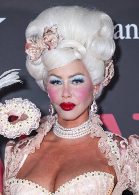 Amber Rose, 19 Ekim 2024 'te Tarzana, Los Angeles, Kaliforniya' da düzenlenen Özel Konutta Amber Rose 'un doğum günü partisine katıldı..