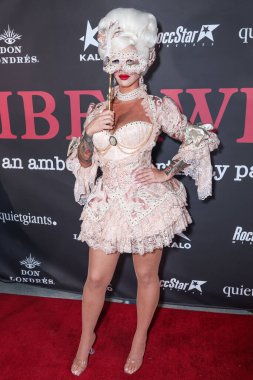 Amber Rose, 19 Ekim 2024 'te Tarzana, Los Angeles, Kaliforniya' da düzenlenen Özel Konutta Amber Rose 'un doğum günü partisine katıldı..