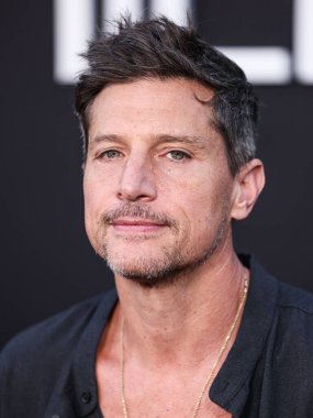 Simon Rex, 21 Ekim 2024 'te Hollywood, Los Angeles, Kaliforniya, ABD' deki Mısırlı Tiyatrosu 'nda düzenlenen Netflix' in 'Emilia Perez' inin Los Angeles galasına geldi..