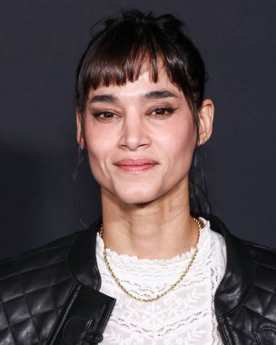 Sofia Boutella, 21 Ekim 2024 'te Hollywood' daki Hollywood Mısır Tiyatrosu 'nda düzenlenen Netflix' in 'Emilia Perez' adlı filminin Los Angeles galasına geldi..