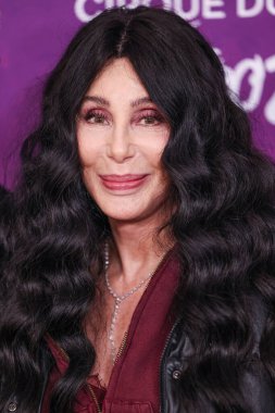 Cher, Santa Monica İskelesi 'nde 24 Ekim 2024' te Santa Monica, Los Angeles, Kaliforniya, ABD 'de düzenlenen' KOOZA 'adlı kırmızı halı prömiyerine geldi..