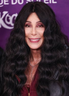 Cher, Santa Monica İskelesi 'nde 24 Ekim 2024' te Santa Monica, Los Angeles, Kaliforniya, ABD 'de düzenlenen' KOOZA 'adlı kırmızı halı prömiyerine geldi..