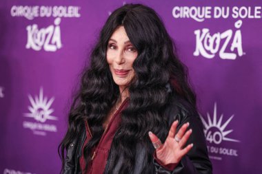 Cher, Santa Monica İskelesi 'nde 24 Ekim 2024' te Santa Monica, Los Angeles, Kaliforniya, ABD 'de düzenlenen' KOOZA 'adlı kırmızı halı prömiyerine geldi..