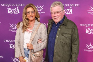 Elizabeth Shatner ve William Shatner, 24 Ekim 2024 'te Santa Monica, Los Angeles, Kaliforniya' da düzenlenen Cirque du Soleil 'in' KOOZA 'Kırmızı Halı Premiere' sine geldiler. (Fotoğraf: Xavier Collin / Image Press Agency)