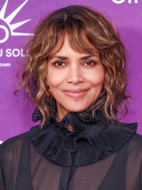 Halle Berry, Cirque du Soleil 'in' KOOZA 'kırmızı halı galasına 24 Ekim 2024' te Santa Monica, Los Angeles, Kaliforniya, ABD 'de gerçekleştirildi..