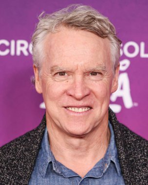 Tate Donovan, Santa Monica İskelesi 'nde 24 Ekim 2024' te Santa Monica, Los Angeles, Kaliforniya, ABD 'de düzenlenen' KOOZA 'adlı kırmızı halı prömiyerine geldi..
