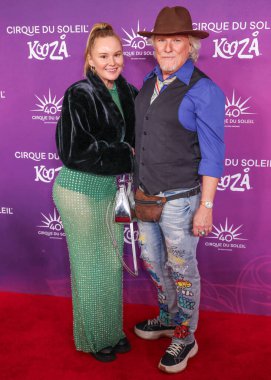 Avalon Lennon ve Marky Lennon, Santa Monica, Los Angeles, Kaliforniya 'da 24 Ekim 2024' te Santa Monica İskelesi 'nde düzenlenen Cirque du Soleil' in 'KOOOZA' kırmızı halı galasına geldiler..