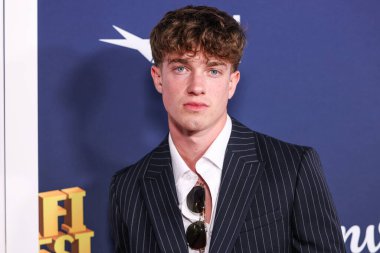 Harry Marcus, 25 Ekim 2024 'te Hollywood, Los Angeles, Kaliforniya, ABD' deki TCL Çin Tiyatrosu IMAX 'ta düzenlenen Sony Pictures' Here 'ın 2024 Dünya Gala Gösterimi' ne geldi..