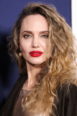 Angelina Jolie 26 Ekim 2024 'te Hollywood, Los Angeles, Kaliforniya, ABD' de bulunan TCL Çin Tiyatrosu IMAX 'ta düzenlenen Netflix' in 'Maria' filminin ilk gösterimi olan 2024 AFI Festivali 'ne geldi..