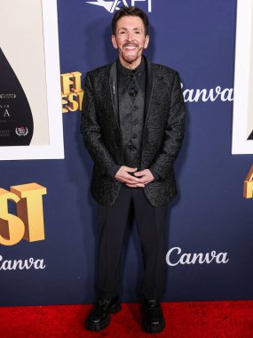 Eric Vetro, 26 Ekim 2024 'te Hollywood, Los Angeles, Kaliforniya, ABD' deki TCL Çin Tiyatrosu IMAX 'ta düzenlenen Netflix' in 'Maria' filminin prömiyeri olan 2024 AFI Festivali 'ne geldi..