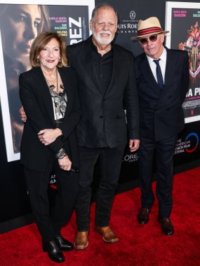 Lesli Linka Glatter, Taylor Hackford ve Jacques Audiard, Netflix 'in' Emilia Perez 'adlı filminin açılış gecesi galası için 29 Ekim 2024' te Los Angeles 'taki Amerikan Tiyatro Kompleksi' ne geldiler.