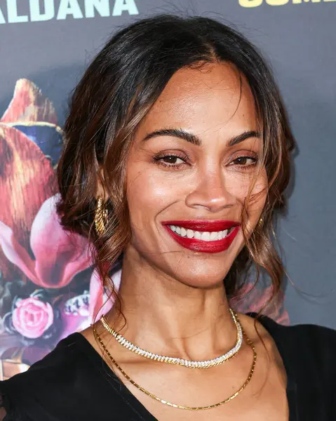 Zoe Saldana, Netflix 'in' Emilia Perez 'adlı filminin açılış gecesi galası için 29 Ekim 2024' te Los Angeles, Kaliforniya, ABD 'de bulunan Amerikan Tiyatro Kompleksi Yönetmenleri Birliği' ne geldi.. 
