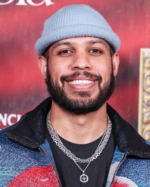 Sarunas J. Jackson, UTOPIA ve Casa Azul Organik Tekila tarafından sunulan Darren Dzienciol 'un Lanetli Otel Cadılar Bayramı Partisi 2024' e 1 Kasım 2024 'te Century City, Los Angeles, Kaliforniya' da düzenlenen Fairmont Century Plaza 'da ulaşır..