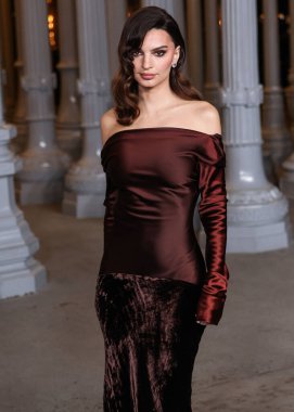 Emily Ratajkowski, Los Angeles Mucize Mil, Los Angeles, Kaliforniya, ABD 'de 2 Kasım 2024 tarihinde Los Angeles İlçe Sanat Müzesi' nde Gucci tarafından sunulan 13. Geleneksel LACMA Sanat + Film Galası 2024 'e geliyor..