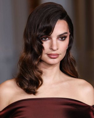 Emily Ratajkowski, Los Angeles Mucize Mil, Los Angeles, Kaliforniya, ABD 'de 2 Kasım 2024 tarihinde Los Angeles İlçe Sanat Müzesi' nde Gucci tarafından sunulan 13. Geleneksel LACMA Sanat + Film Galası 2024 'e geliyor..