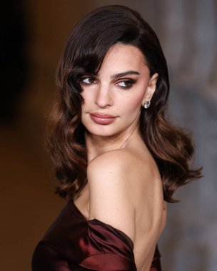 Emily Ratajkowski, Los Angeles Mucize Mil, Los Angeles, Kaliforniya, ABD 'de 2 Kasım 2024 tarihinde Los Angeles İlçe Sanat Müzesi' nde Gucci tarafından sunulan 13. Geleneksel LACMA Sanat + Film Galası 2024 'e geliyor..