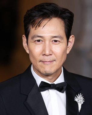 Gucci giyen Lee Jung-jae, 2 Kasım 2024 'te Los Angeles County Sanat Müzesi' nde düzenlenen 13. Geleneksel LACMA Sanat + Film Galası 2024 'e geliyor.. 