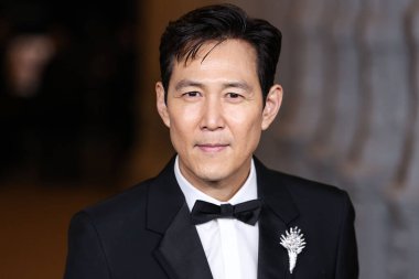 Gucci giyen Lee Jung-jae, 2 Kasım 2024 'te Los Angeles County Sanat Müzesi' nde düzenlenen 13. Geleneksel LACMA Sanat + Film Galası 2024 'e geliyor.. 