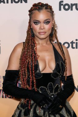 Andra Günü, 8 Kasım 2024 'te Beverly Hilton Oteli' nde düzenlenen 3. Geleneksel Femme It Forward 'Give her FlowHERS' ödül galasına geliyor.. 