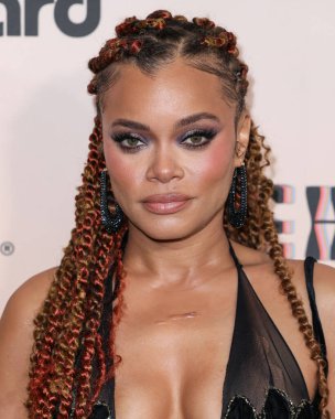 Andra Günü, 8 Kasım 2024 'te Beverly Hilton Oteli' nde düzenlenen 3. Geleneksel Femme It Forward 'Give her FlowHERS' ödül galasına geliyor.. 