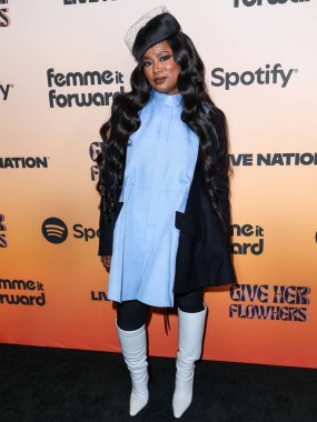 Heather Lowery, 8 Kasım 2024 'te Beverly Hilton Oteli' nde düzenlenen 3. Geleneksel Femme It Forward 'Give her FlowHERS' ödül galasına geliyor..