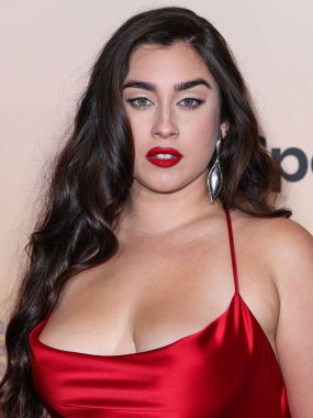 Lauren Jauregui, 8 Kasım 2024 'te Beverly Hilton Oteli' nde düzenlenen 3. Geleneksel Femme It Forward 'Give her FlowHERS' ödül galasına geliyor..