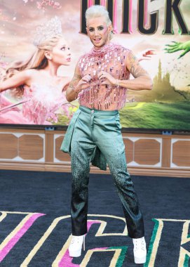 Frankie Grande, 9 Kasım 2024 'te Los Angeles, Kaliforniya, ABD' deki Dorothy Chandler Pavyonu 'nda düzenlenen Universal Pictures' Wicked 'ın Los Angeles galasına geldi..