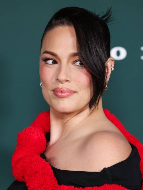 Ashley Graham wearing vintage Jean Paul Gaultier arrives at the 2024 Baby2Baby Gala Presented by Paul Mitchell held at the Pacific Design Center on November 9, 2024 in West Hollywood, Los Angeles, California, United States. clipart